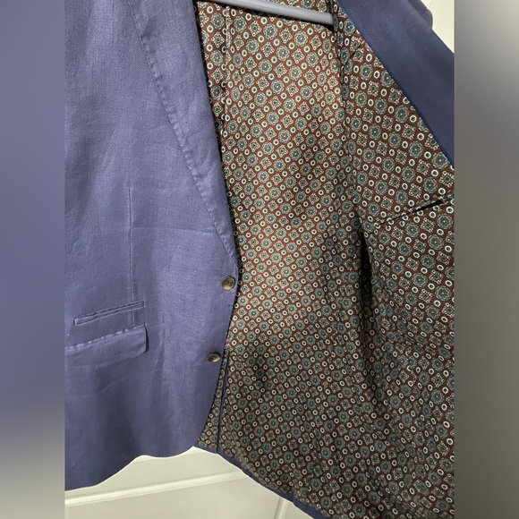 Blazer - Picture 3 of 4